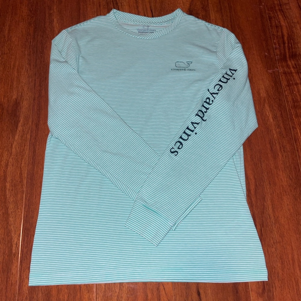 vineyard vines long sleeve tee